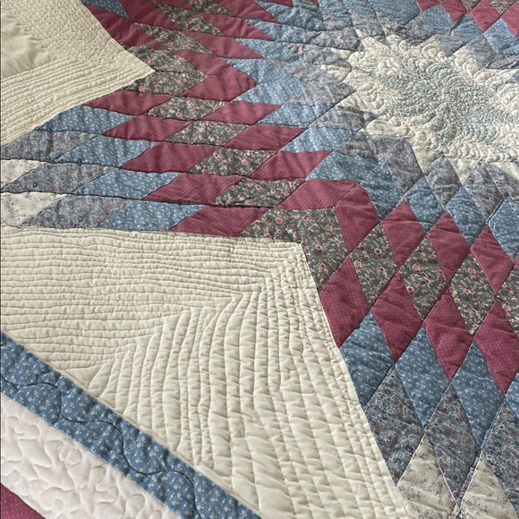 Handmade Quilt Full/Double Star Pattern Blue/Cream/Mauve ~82” square lightweight - Picture 6 of 16